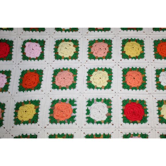 VTG Handmade 3D Crochet Multicolor Rose Flowers Granny Square Afghan 51”x66” - Picture 3 of 11